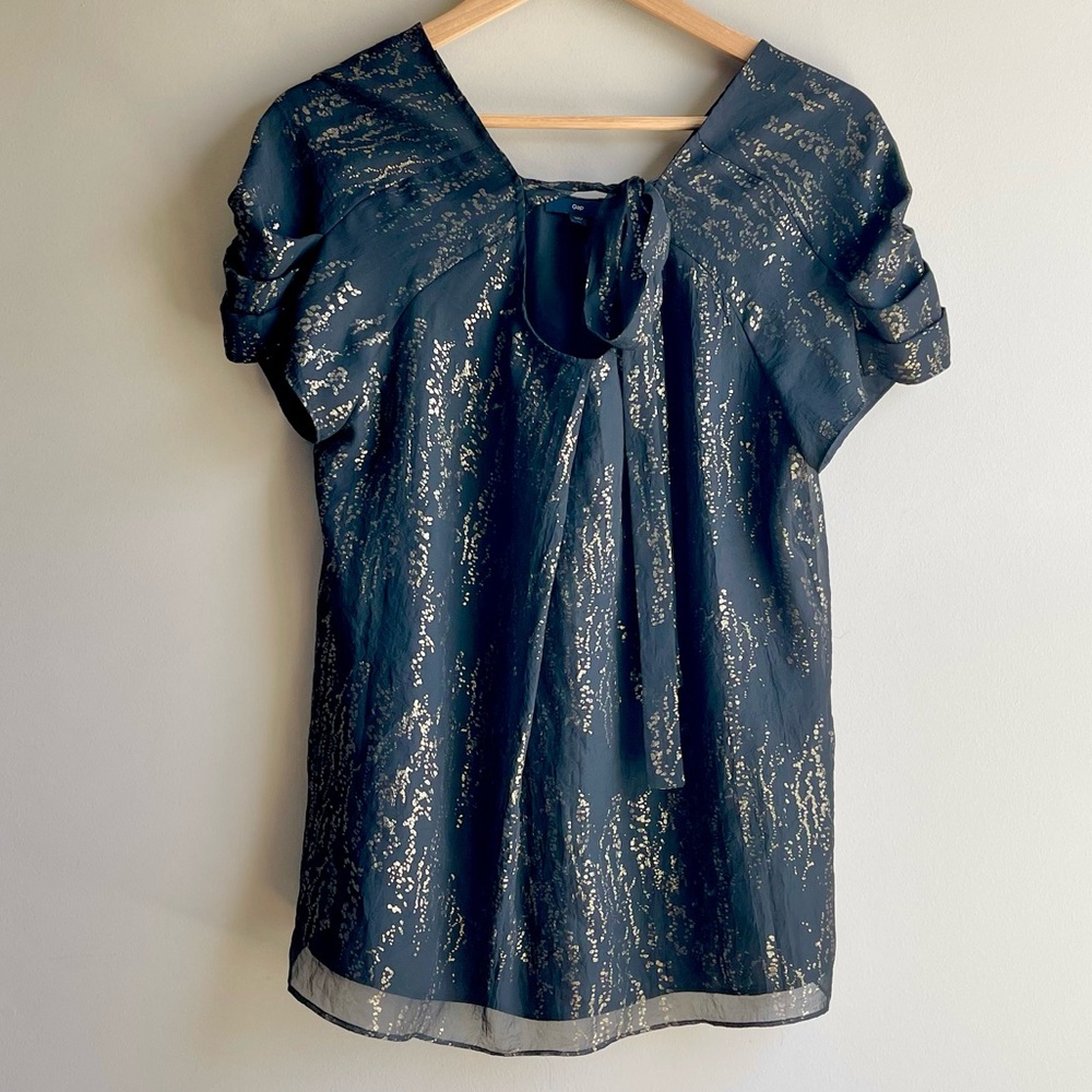 Gap Black and Gold Ruched Cap Sleeve Keyhole Tie Blouse